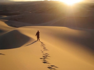 alone-in-the-desert
